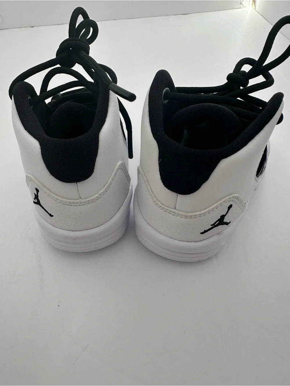 Air Jordan 11 Retro little Flex (Concord) Toddler Sneakers, Black/White Size 5C
